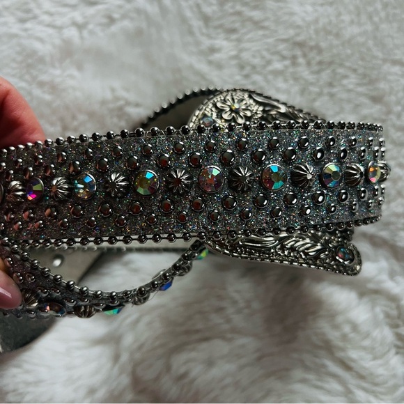 ✨ Silver Rhinestone Western Belt – Fits 35”–41” ✨